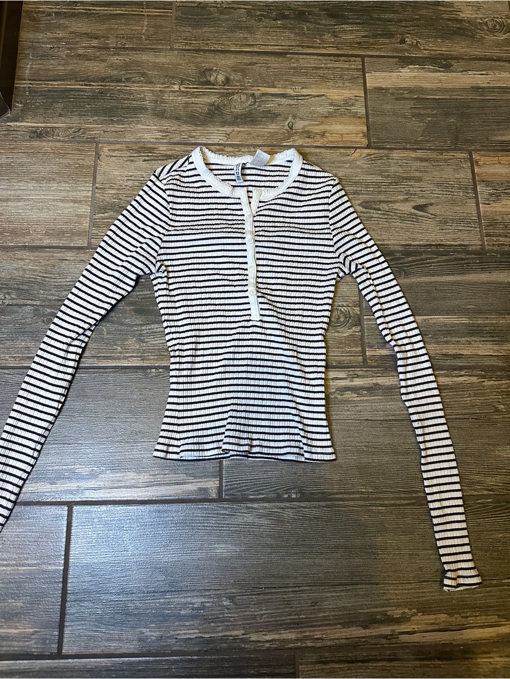 h&m striped long sleeve button top